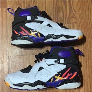 YOUTH SZ 5Y Air Jordan 8 Retro BG 3-Peat